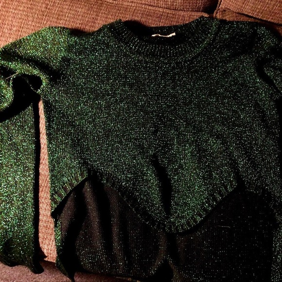Essue Black & Green Glitter Sweater - Picture 1 of 2